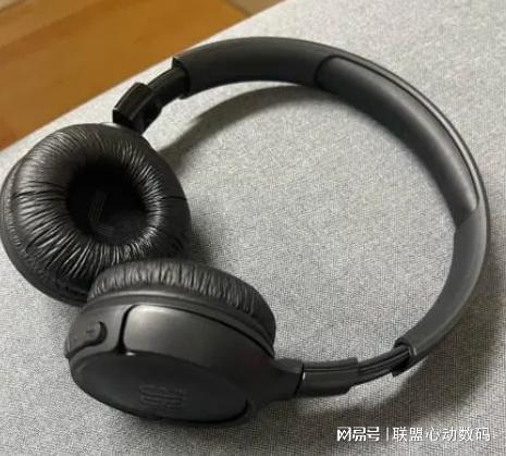 降噪耳机4款家居聆听的伴侣ayx爱游戏app体育头戴(图2)